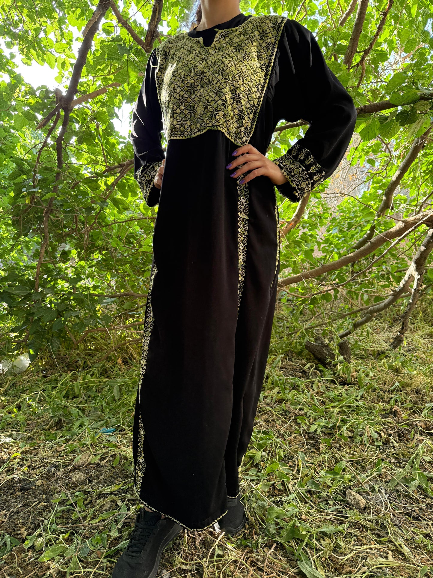 Vintage Handwoven Palestinian Thobe - Embroidered Handmade Tatreez
