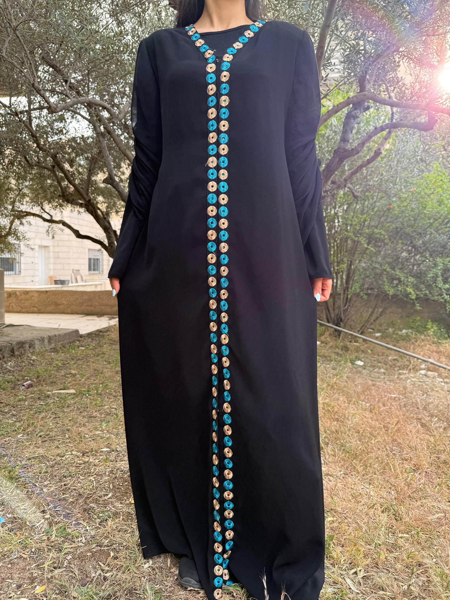 Black Open Abaya – Timeless Elegance in a Modern Traditional Style